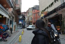 Markets Near the Gate